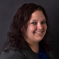 Janelle Luebke, Au, Ains