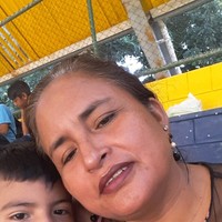 Hilda Flores