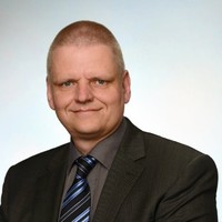 Dr. Thorsten Hansen