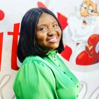 Gloria Adams