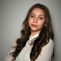 Angie-Mey Uher