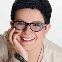Nora Holz