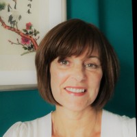 Lorraine Lee