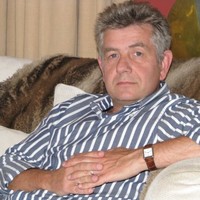 Henny Heckers Available