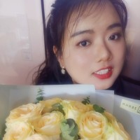 Chloe Zhou
