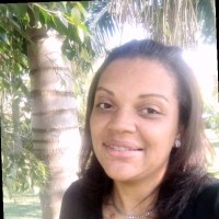 Viviane Silva Neves