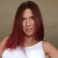 Julie Skaragos