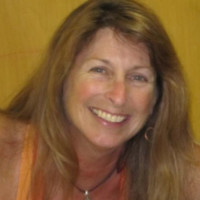 Linda Kelly-Clenney