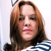 Carolina Cayres Freire