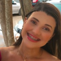 Eve Santos Dias