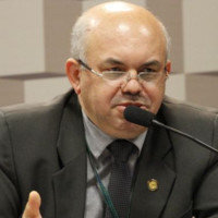 Devanir Oliveira