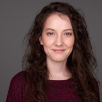 Dóra Oláh