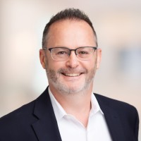 David Deberardino, Pe