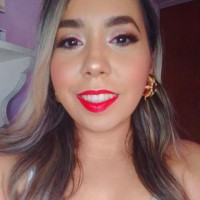 Yessenia Carlos