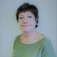 Louise Hawkins