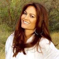 Traci Lohnes Salinas