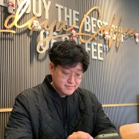 Seungwoo H.