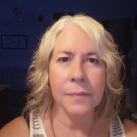 Sherrie M Golden