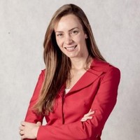 Camila Leoni N. S. Vasconcellos