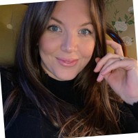 Laura Hunt