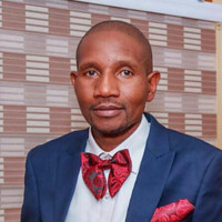 Dr Ephrem Chikwereti