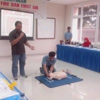dr agung cahyono