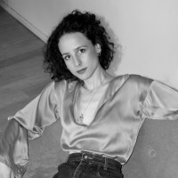 Alma Vetlenyi