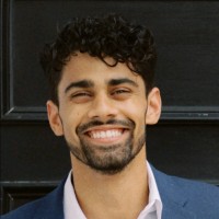 Elliot Paul