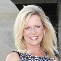 Nora R.