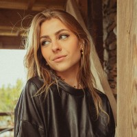 Scarlett Godard
