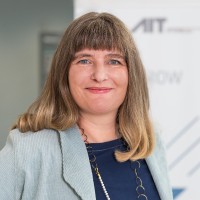 Iris Hagenauer
