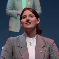 Lucy Skelton
