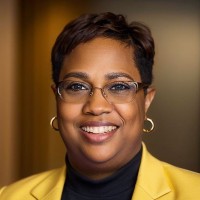 Andrea Holmes