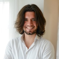 Sebastian B.