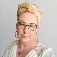 Sarah Lowe, Rn