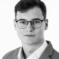 Enes Baković