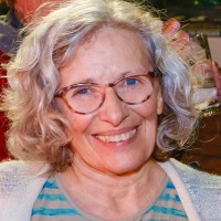 Julie Lazar
