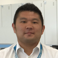 西山周吾