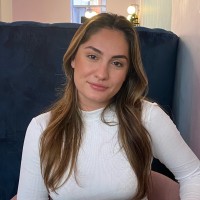 Sara Van Avezaath