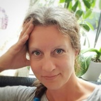 Annelie Burton