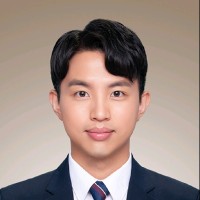 이현우