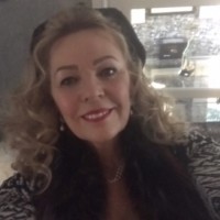 Lesley Cassell RCDP,BA(Hons),PG Cert,DipHE,CertEd