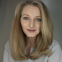 Lauren Scott, Aae, Ace