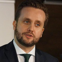 Oliver Maksan