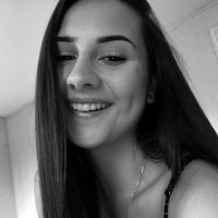 Holly Lewis