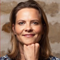 Caroline LATASTE Health I Beauty I FMCG