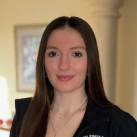 Faye Karoglou
