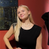Алина Худик