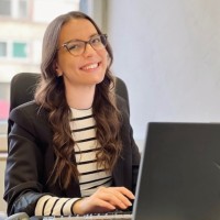 Amina Puce