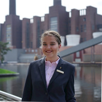 Lena Sauerzapfe